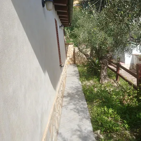Giallonardomare-villa Con Piscina Holiday home *