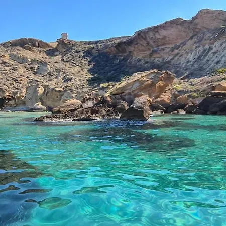 別荘 Giallonardomare-villa Con Piscina レアルモンテ