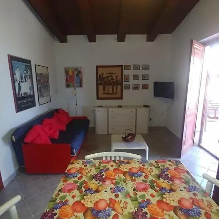 Holiday home Giallonardomare-villa Con Piscina *